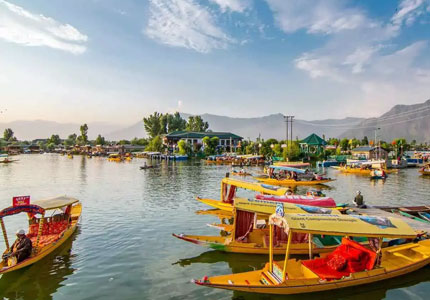 Amritsar Srinagar Tour